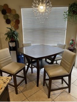 Mesa Con 4 Sillas