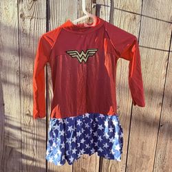 Wonder Woman Halloween Costume ! 