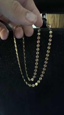 18k Gold Necklace “Sea Shell” Like Design
