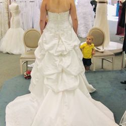Wedding Dress - NEW! 