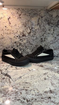 Rick Vans Posh Shows Women Men Kids Home Electronics Pets Beauty & Wellness Brands Parties Guide to Poshmark Support Center Contact icon FREE authenti