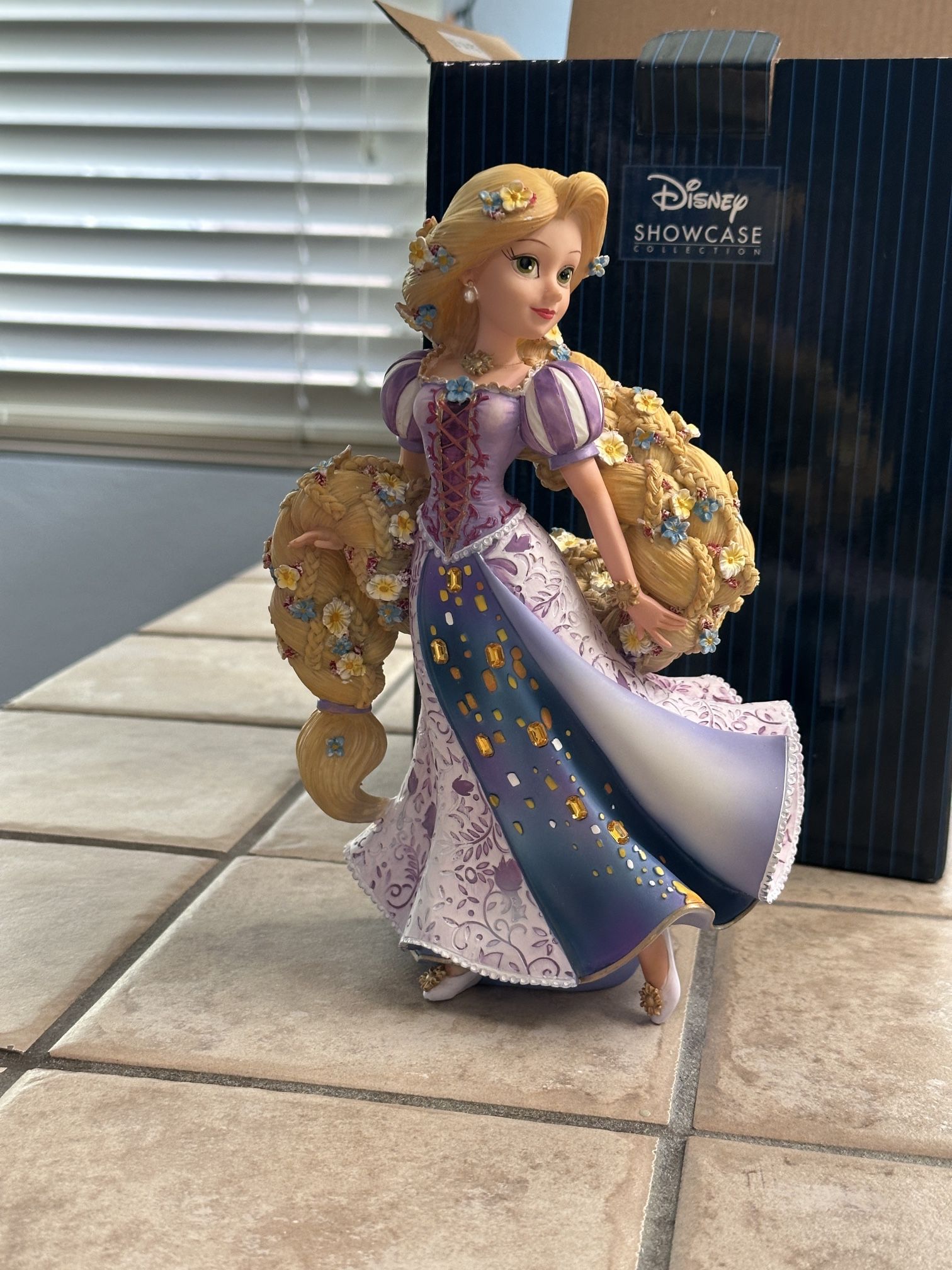 Rapunzel Couture De Force Showcase Collection Disney
