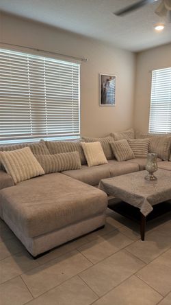 City furniture, sectional couch