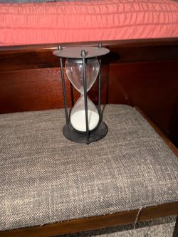 Free Hourglass