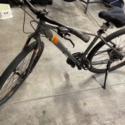 Hybrid Bike Diamondback Details In Description
