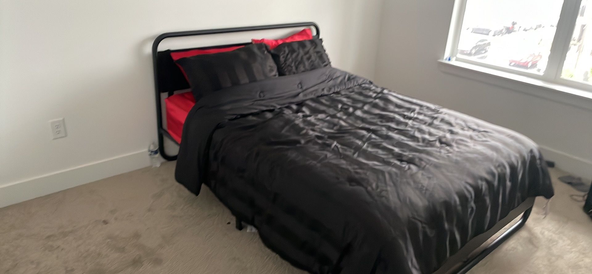 Queen Size Bed And Frame 