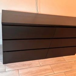 Dresser-Comoda
