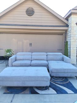 Sofia Vergara Sectional Couch W/Ottoman- Free Delivery