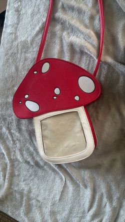 Mushroom purse