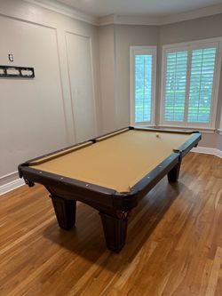 8” Brusnwick Allenton Pool Table with Tapered Legs