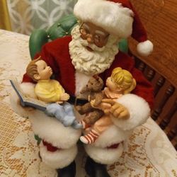 PDL Collectible Santa Claus Sending The Chair