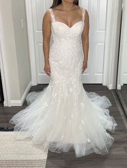 Brand New Casa Blanca Bridal Dress size 8-10/ 4-6 Normal