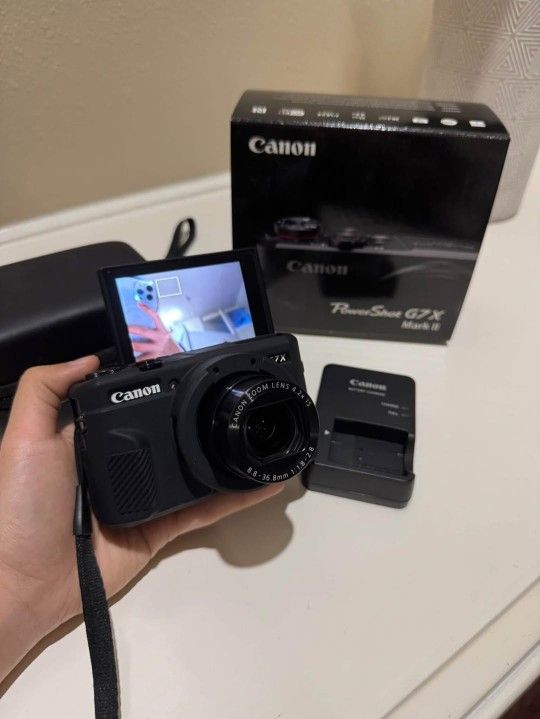 Canon G7X Mark II
