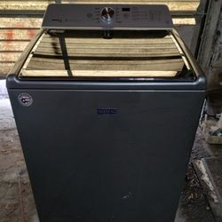 Large Capacity Maytag Washer 