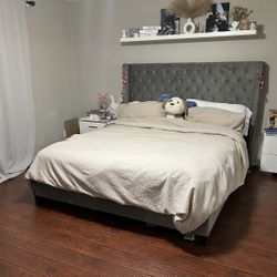 California King Bed Frame And 2 Night Stands 