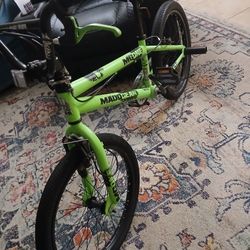 18" BMX Bike