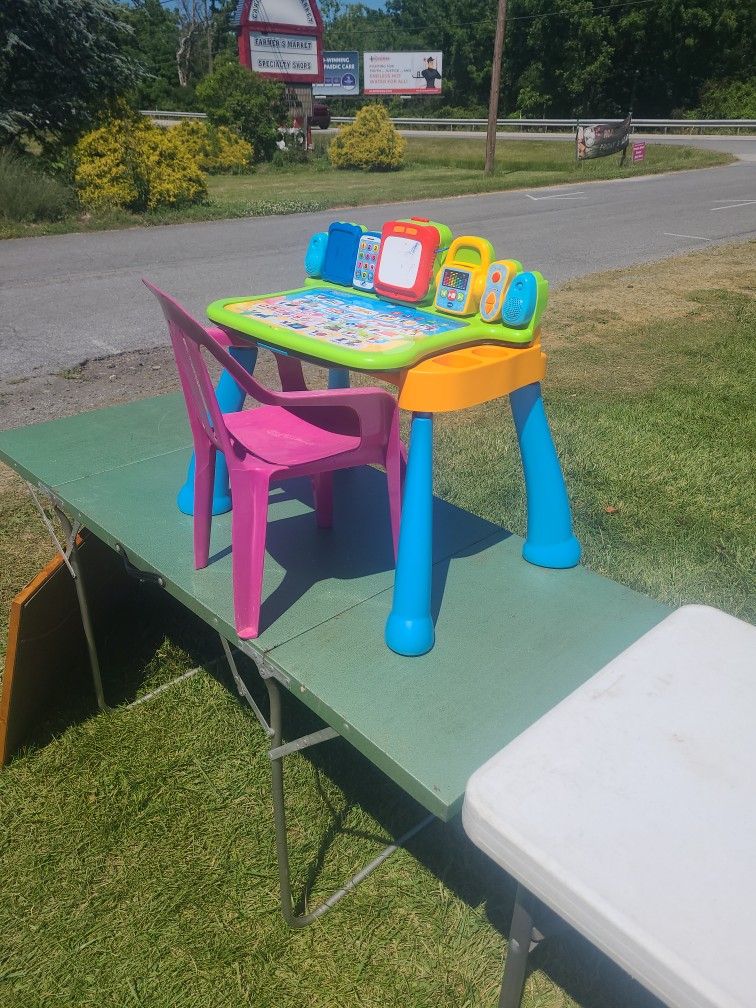 Explore And Write Activity Desk