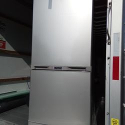 ** GOOD USED SAMSUNG REFRIGERATOR** $450 obo