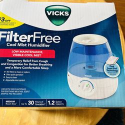 Vicks Filter-Free Ultrasonic Cool Mist Humidifier, Medium Room (1.2 Gallon Tank) - BRAND NEW