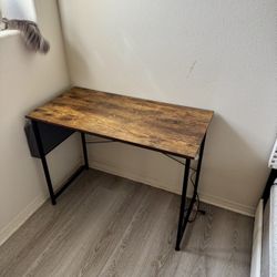 Small Rustic Brown Computer Desk / Writing Desk – 39.5” x 19.5” x 29.5”