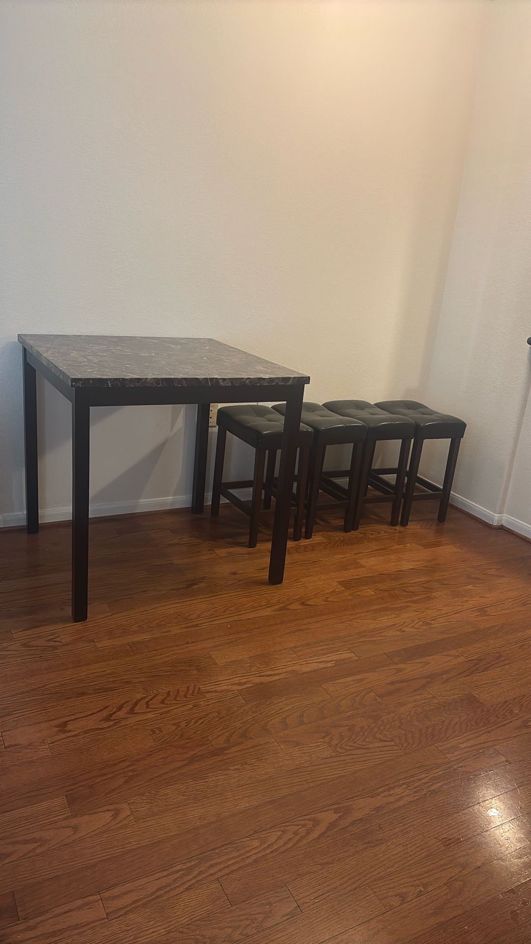 Dining Table & 4 Stools