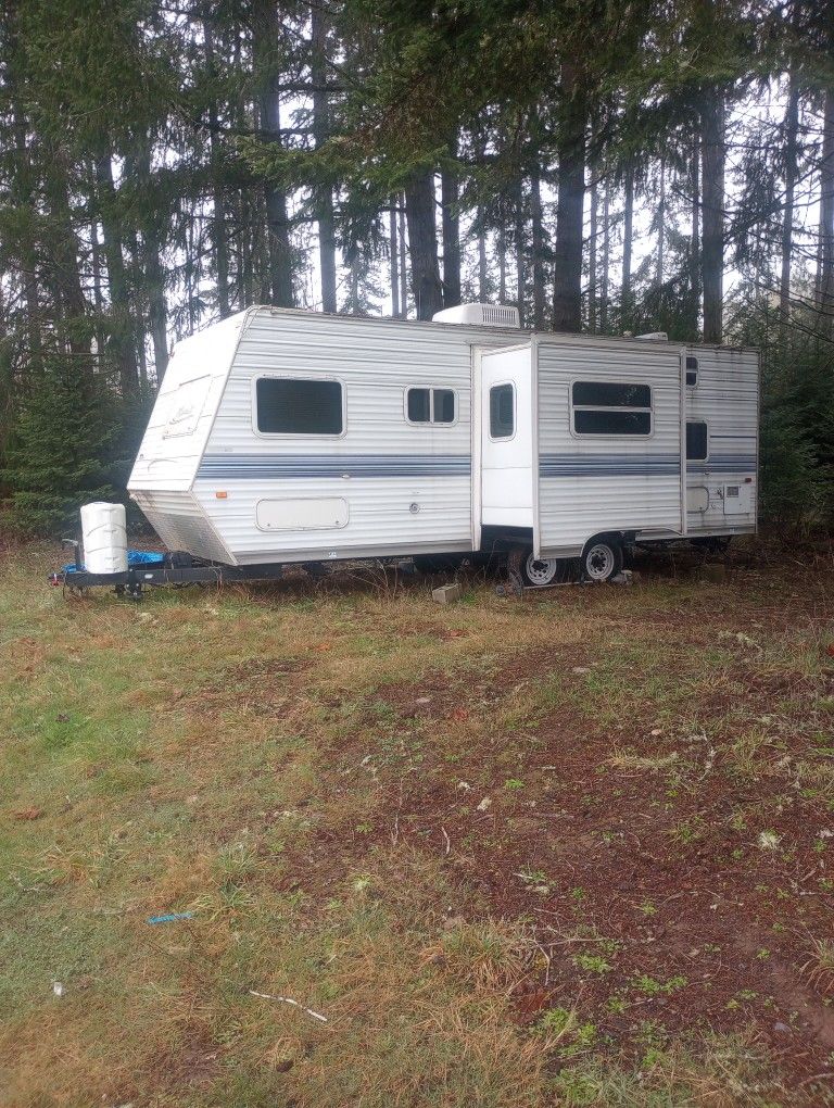 28 Ft Fleetwood Bunkhouse Travel Trailer 7,500