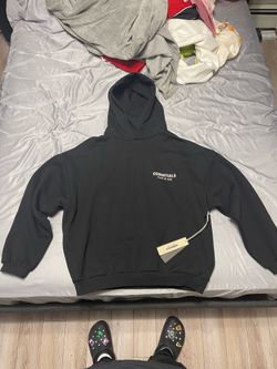 Size medium in men’s essentials hoodie