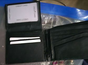 3 Fold Leather Man's Wallet 8 Card Spaces 2 ID window+zip pocket