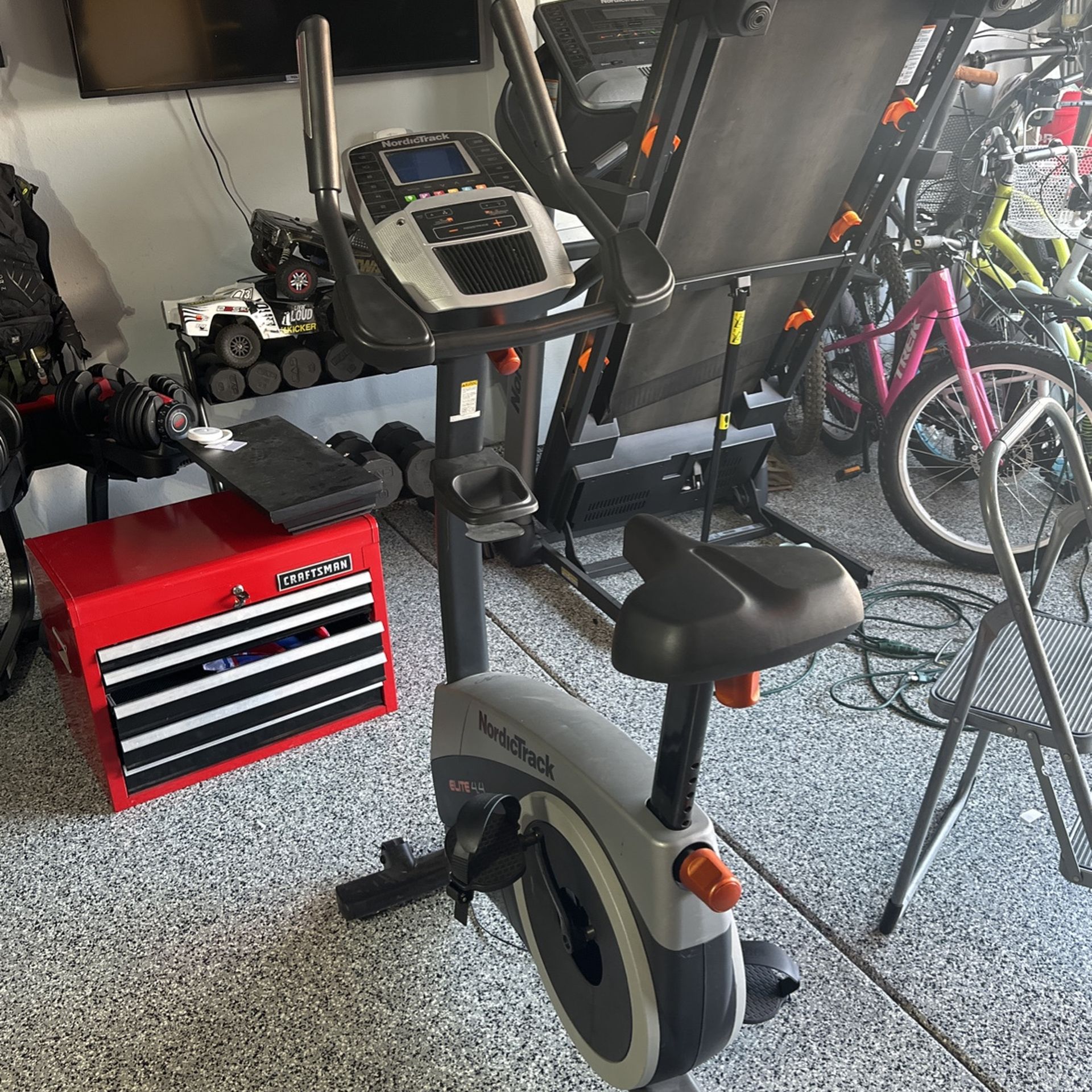 Nordictrack bike elite 4.4 sale