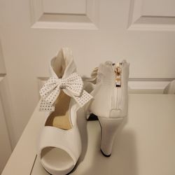 Never Worn White Size 9 Wedding Shoes 