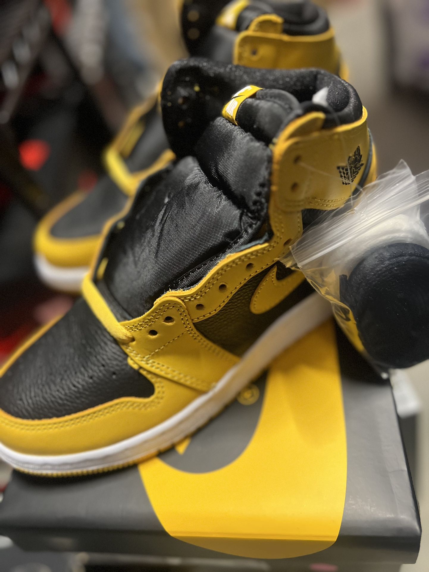 Pollen Jordan 1 High Size 6y