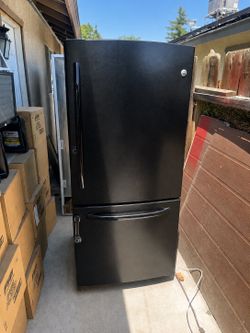 G and e refrigerator