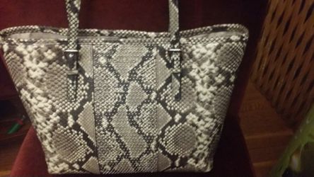 Michael Kors tote NEVER USED