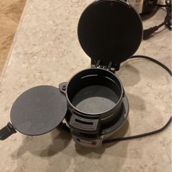 Hamilton Sandwich Maker.