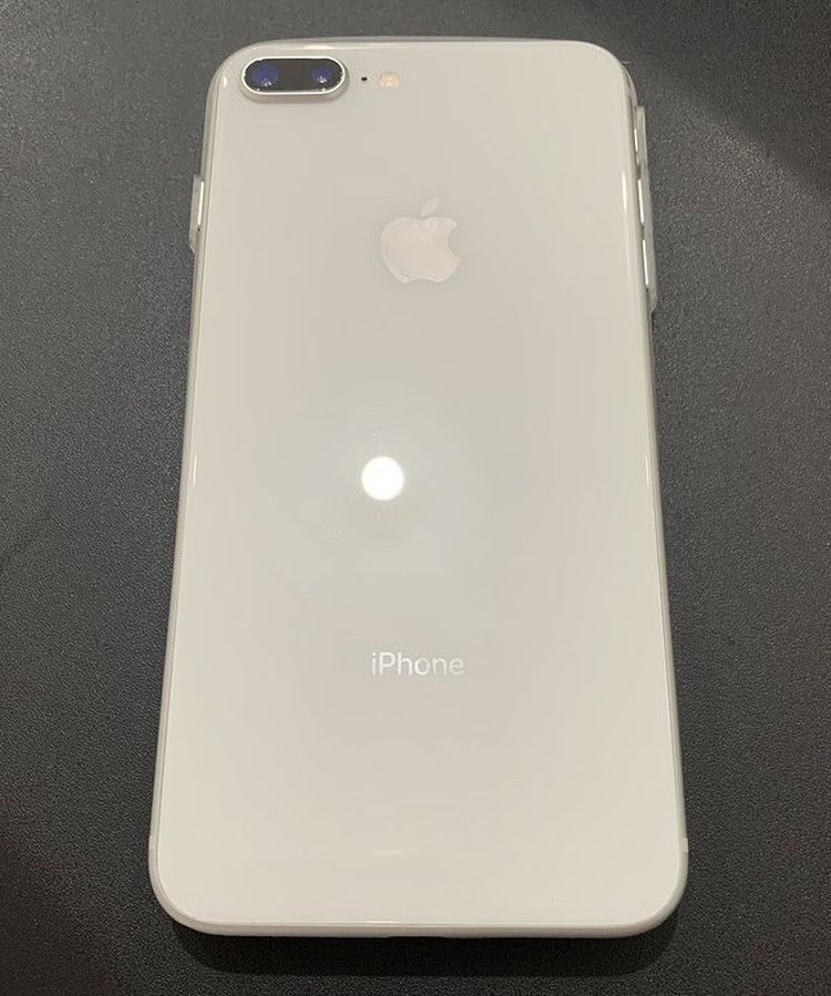 iPhone 8 Plus