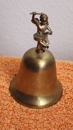 Vintage cherub bell
