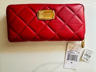 NWT MK ZIP around continental quilt leather wallet