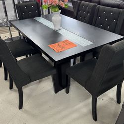 7 Pc Dining Table Set 