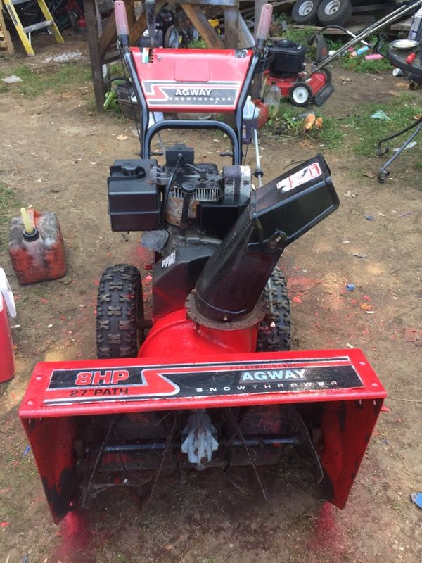 Agway snow blower 8 horse 27 inch cut runs perfect has electric start ...