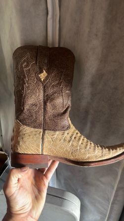 Red diamond boots