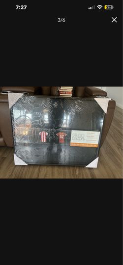 Large Jersey show case new asking for 100