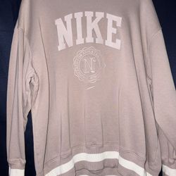 Women’s Nike Sweatshirt 