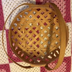 Gerald E Henn Large Cheese Basket, 14” X 3 1/2”