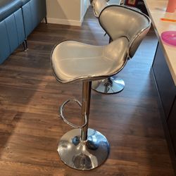 Modern 2 Bar Stools For Sale