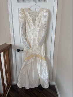 Vintage Bonny Wedding Dress Size 14 Beaded Lace Long Sleeve Train Veil Bow