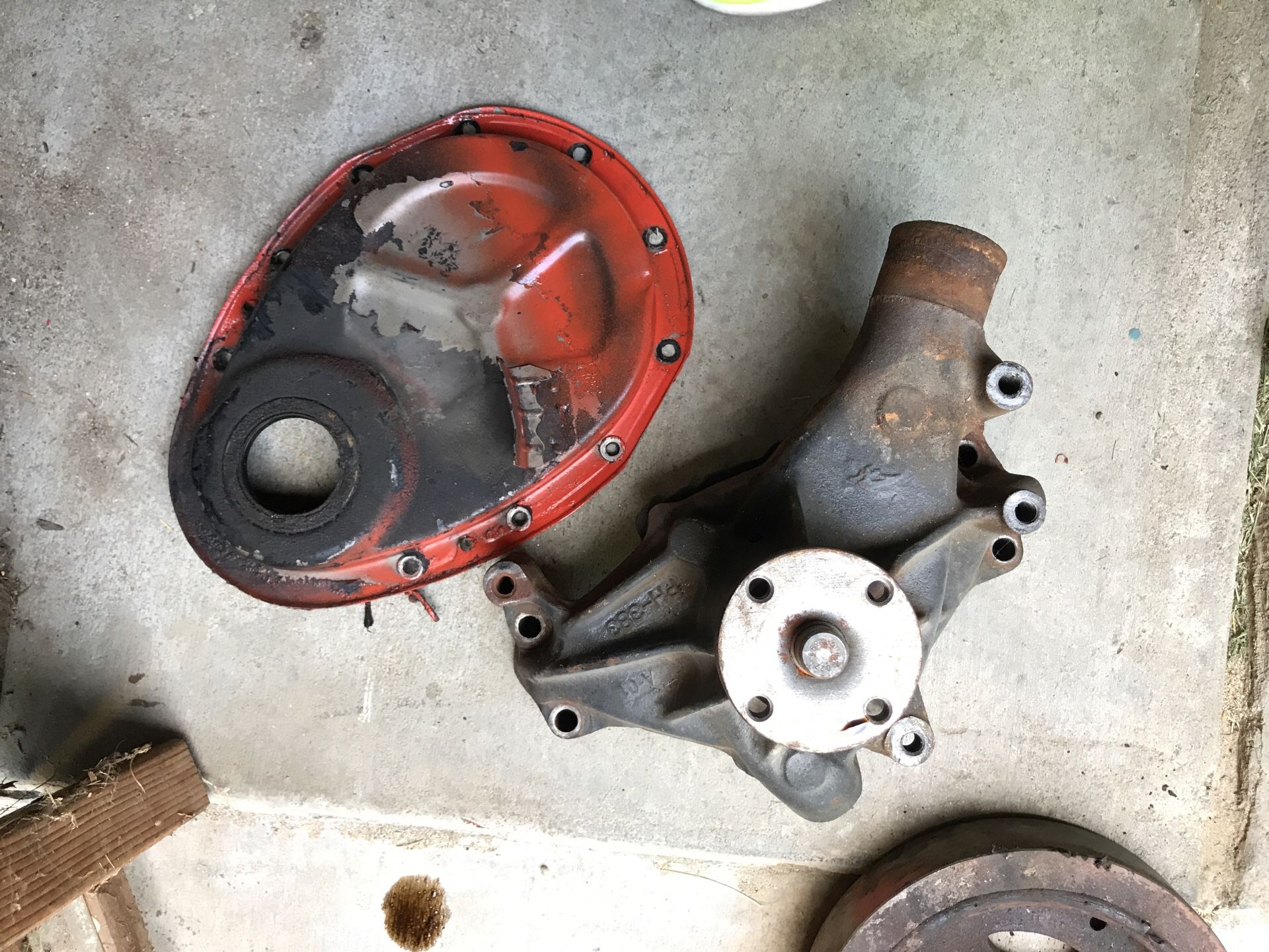 Water pump PH383 came off a 305 Chevy SBC For Sale