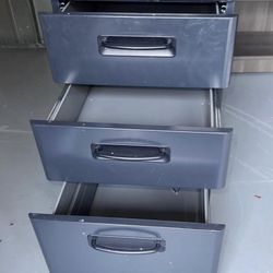 Metal file Cabinet