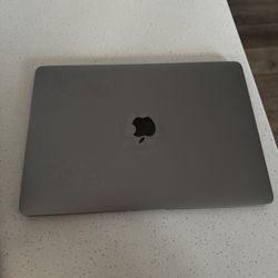 MacBook Pro i5 2.3GHz 13” (Mid 2017) 256GB SSD