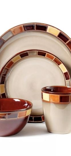 Gibson Everyday Stoneware Dinnerware Set