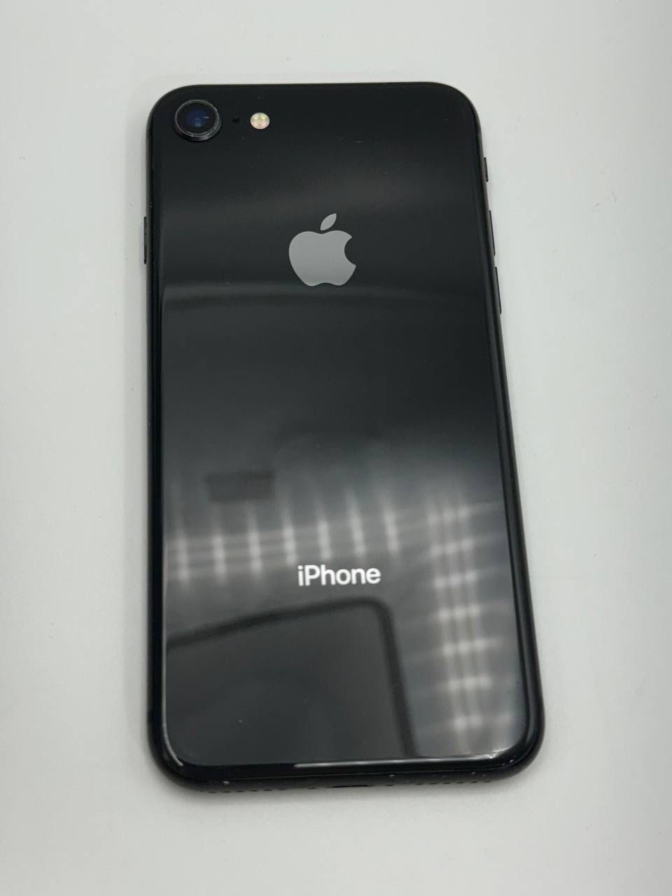 Apple iPhone 8 - 64GB - Space Gray (Unlocked) A1863